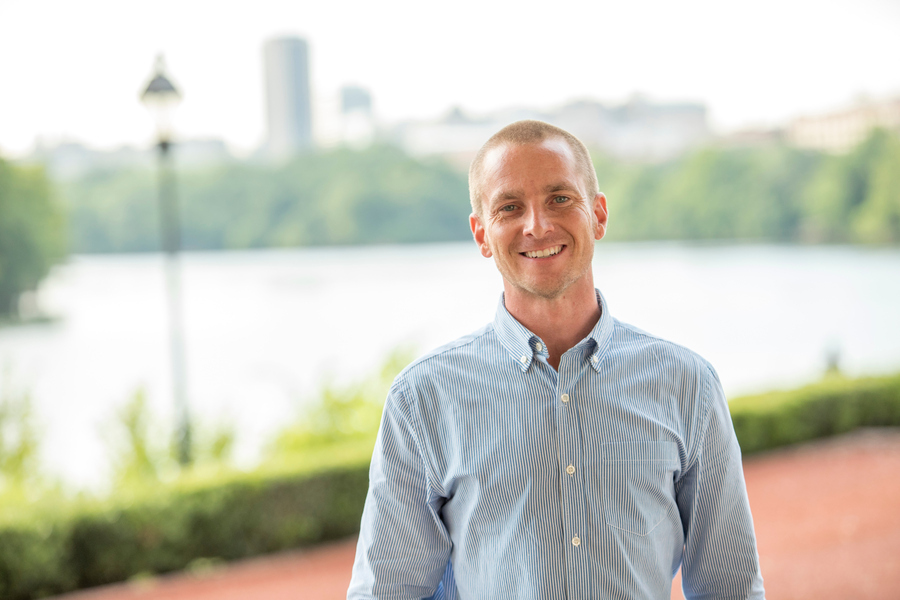 Tommy Sibiga, Associate Broker